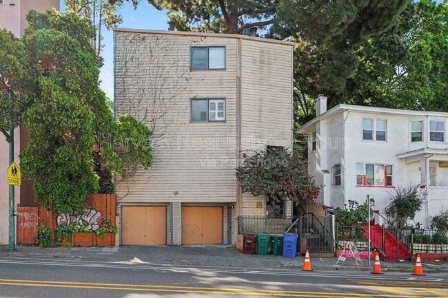 property at 2982 Park Blvd