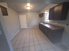 6467-6469-6469 N 106th St in Milwaukee, WI - Building Photo - Building Photo