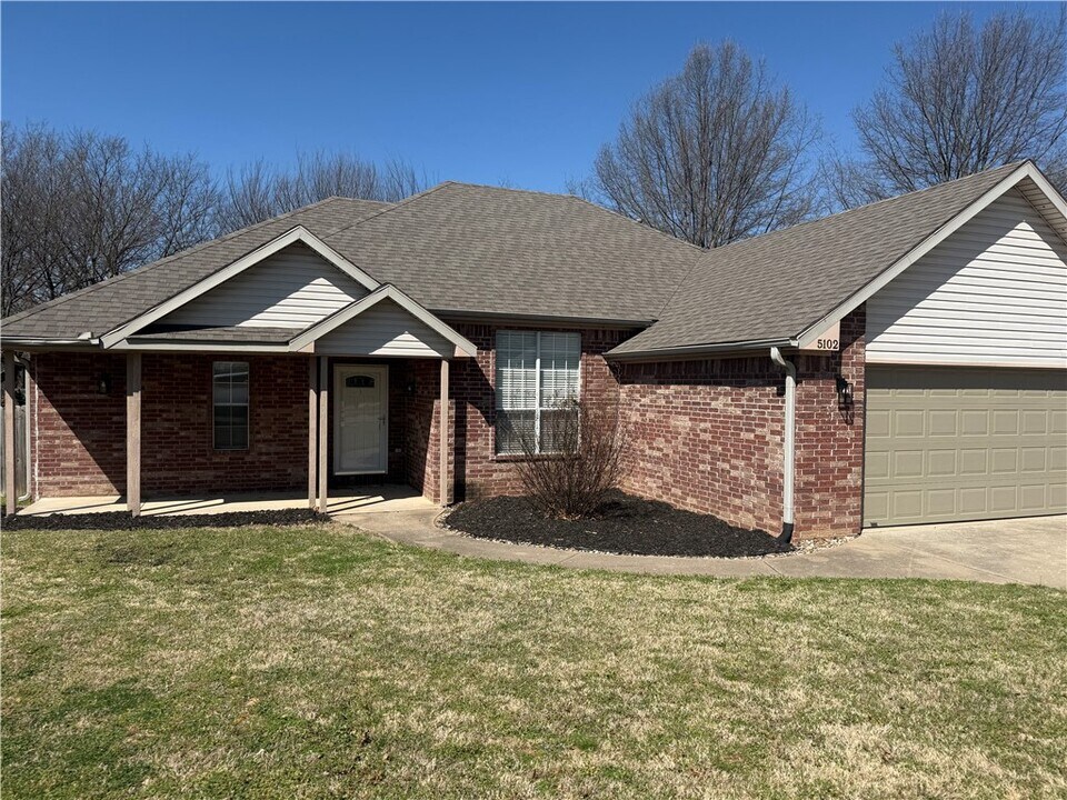5102 Roxbury Way in Springdale, AR - Building Photo