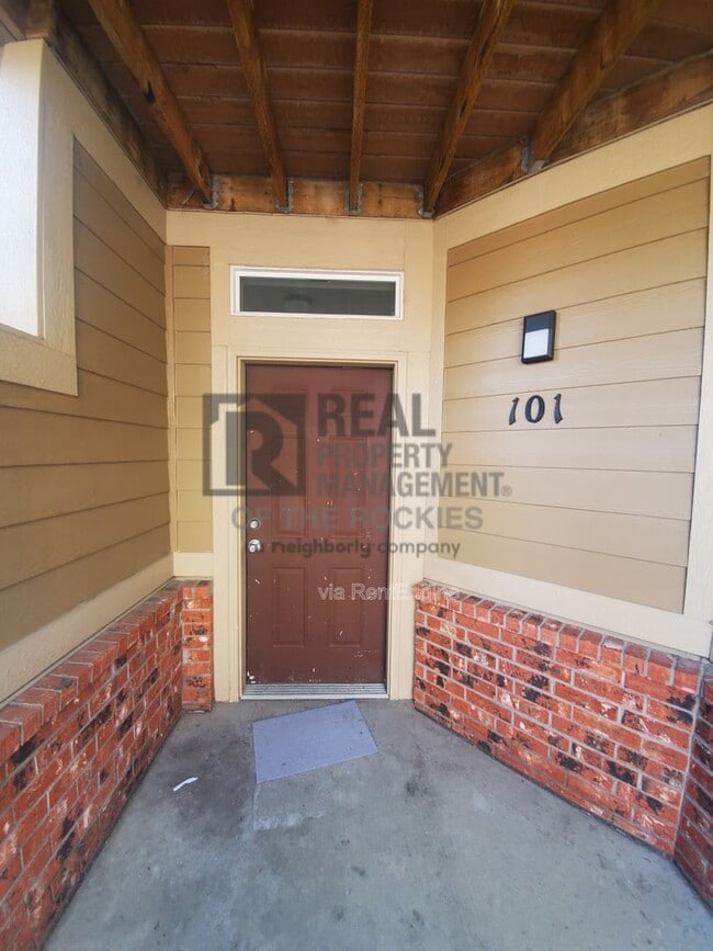 2133 Krisron Rd in Fort Collins, CO - Building Photo - Building Photo