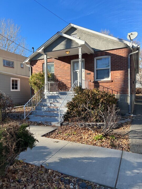 145 La Rue Ave in Reno, NV - Building Photo