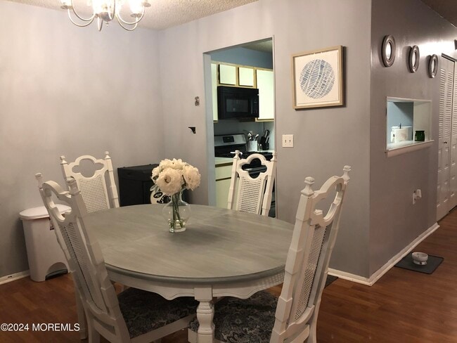 106 Daffodil Dr in Jackson Township, NJ - Building Photo - Building Photo