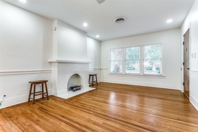 4601 Pershing Ave in Fort Worth, TX - Building Photo - Building Photo