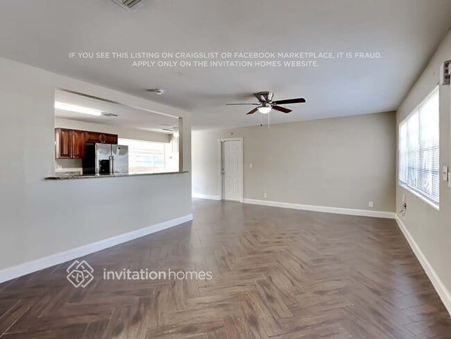 2490 Florida Mango Rd in West Palm Beach, FL - Building Photo - Building Photo