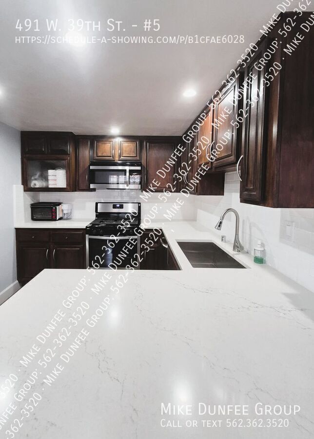 491 W 39th St in Los Angeles, CA - Building Photo - Building Photo