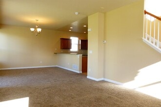 8486 Meadowcrest Dr in Fountain, CO - Foto de edificio - Building Photo