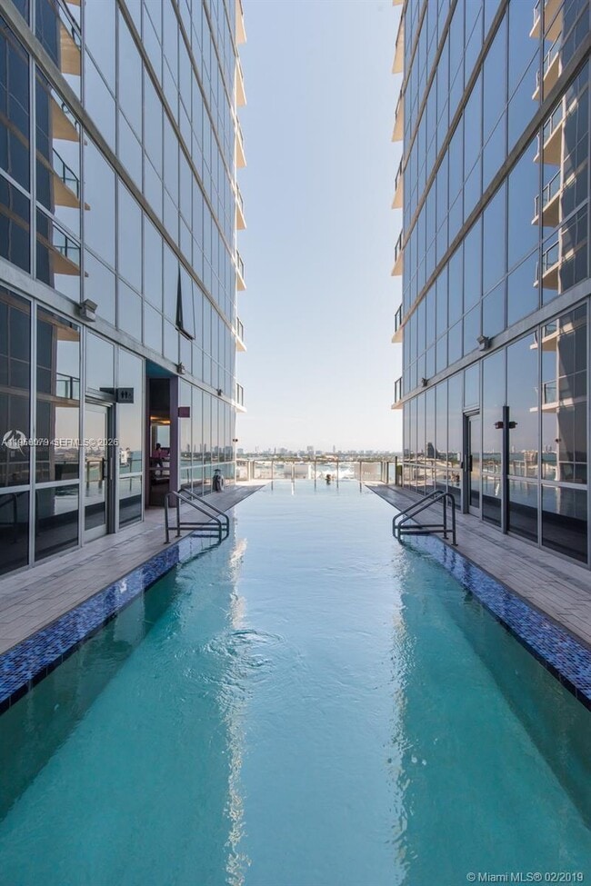 1100 Biscayne Blvd, Unit 5401 in Miami, FL - Building Photo - Building Photo