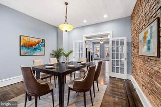 227 E 25th St in Baltimore, MD - Building Photo - Building Photo