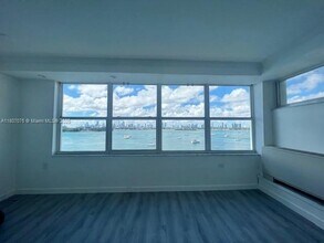 1250 West Ave in Miami Beach, FL - Building Photo - Building Photo