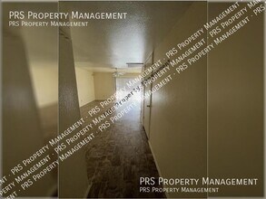 1321 S Marilyn Ann Dr in Tempe, AZ - Building Photo - Building Photo
