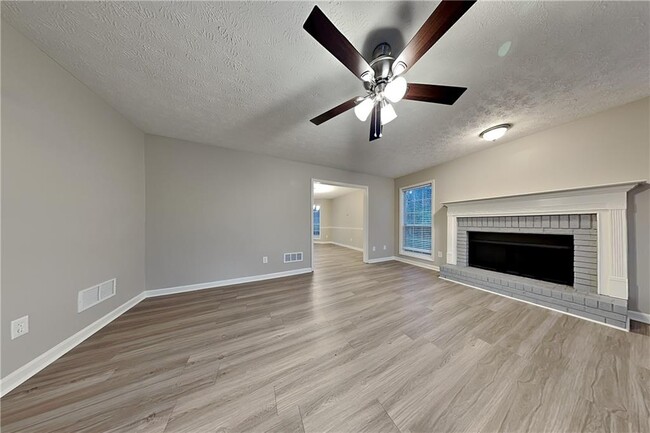 1664 Summit Pl Way in Loganville, GA - Building Photo - Building Photo