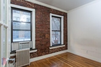 410 E 13th St, Unit 2C in New York, NY - Building Photo - Building Photo