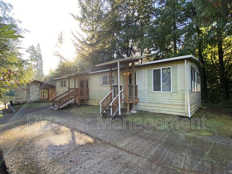 36542 Parsons Creek Rd in Springfield, OR - Building Photo