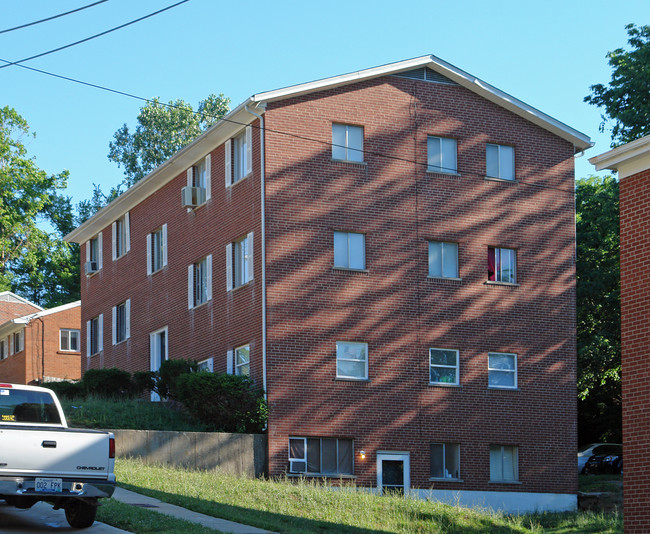 11 Bordeaux Dr in Newport, KY - Foto de edificio - Building Photo