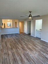175 Kings Hwy in Port Charlotte, FL - Building Photo - Building Photo