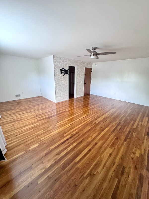 285 Albourne Ave in Staten Island, NY - Foto de edificio - Building Photo