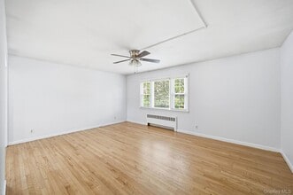85 Bennett Ave in Yonkers, NY - Building Photo - Building Photo
