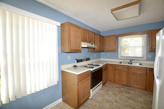 1015 Crane Creek Rd in Salisbury, NC - Building Photo - Building Photo