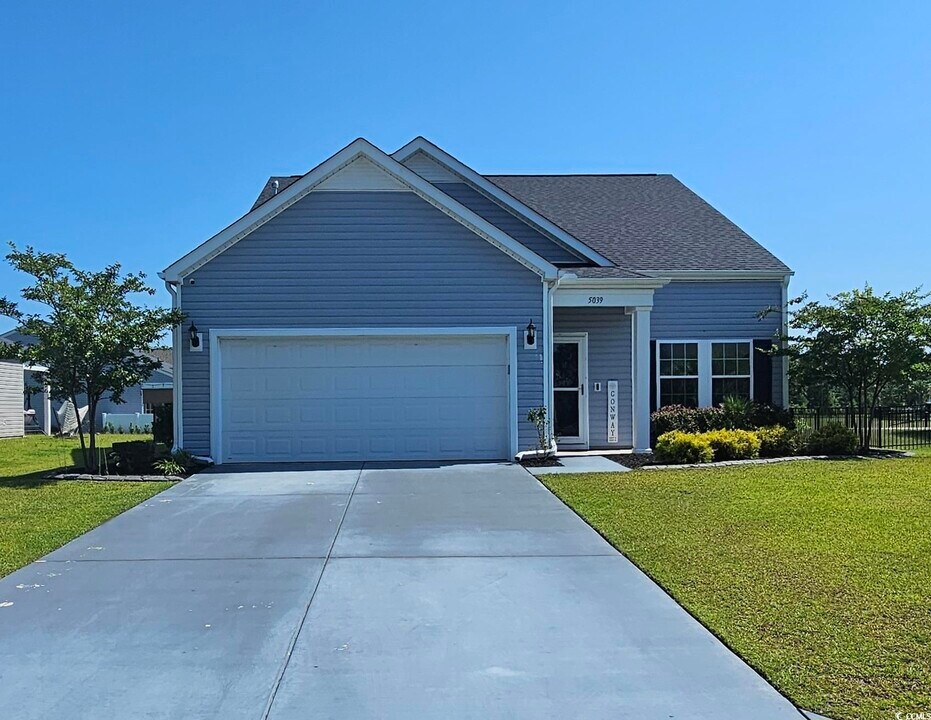 5039 Gladstone Dr in Conway, SC - Building Photo