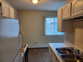 708 Court of Birch-Unit -5 in Vernon Hills, IL - Building Photo - Building Photo