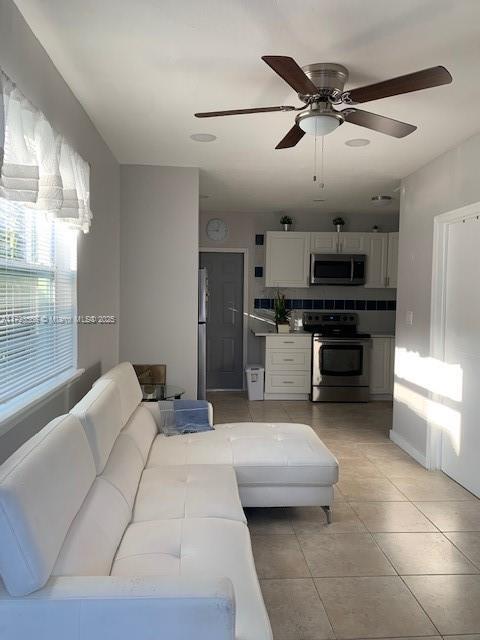 2475 NE 136th Terrace in North Miami Beach, FL - Building Photo - Building Photo