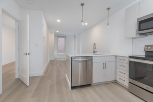 45 Thorndike St, Unit 3 Apartments