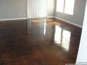 6602 Nora Vista Wy in San Antonio, TX - Building Photo - Building Photo