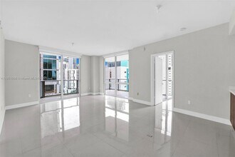 1010 SW 2nd Ave, Unit 1004 in Miami, FL - Building Photo - Building Photo