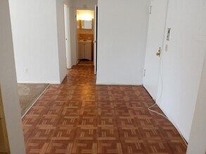 1315 Noble Ave, Unit B9 in Bridgeport, CT - Foto de edificio - Building Photo