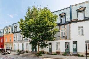 2532 Coursol Rue in Montréal, QC - Building Photo
