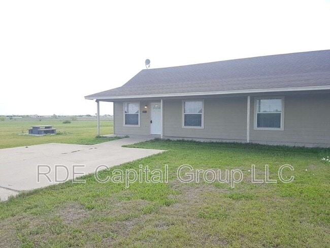 311 S Blue Jay Ct in Weatherford, TX - Building Photo - Building Photo