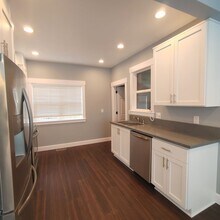 4533 SE Francis St in Portland, OR - Building Photo - Building Photo