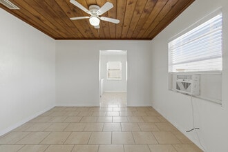 1901 W La Salle St in Tampa, FL - Building Photo - Building Photo