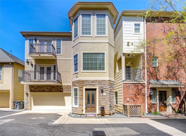 5813 Washington Ave in Houston, TX - Building Photo - Building Photo