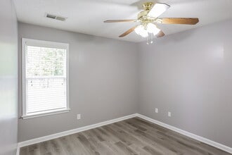 1147 Deer Creek Dr in Hernando, MS - Building Photo - Building Photo