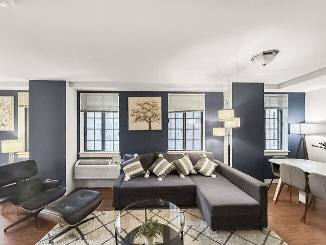 111-23 N 15th St-Unit -ID1055760P in Philadelphia, PA - Building Photo - Building Photo
