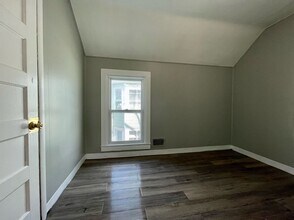 98 Manitoba Ave W in St. Paul, MN - Building Photo - Building Photo