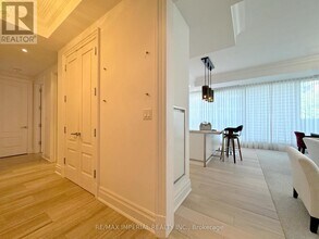 55-455 Scollard St in Toronto, ON - Building Photo - Building Photo
