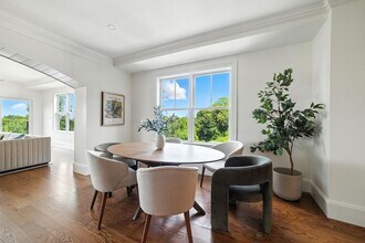 197 Winchester St in Brookline, MA - Building Photo - Building Photo