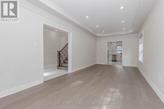 50 Amboise Crescent in Brampton, ON - Building Photo - Building Photo