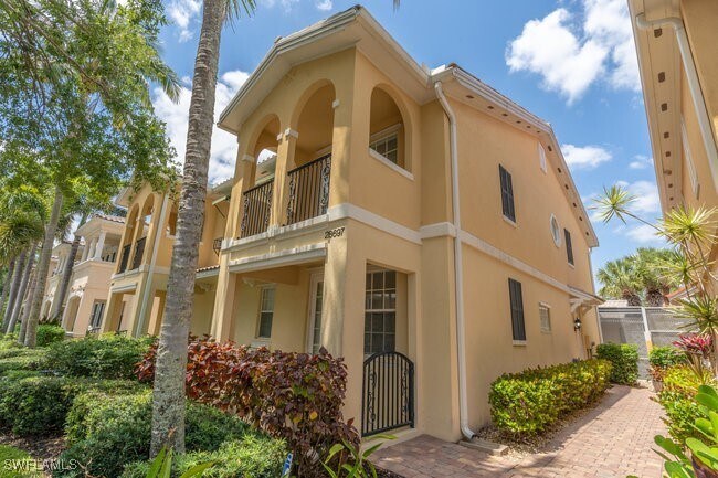 28697 Alessandria Cir in Bonita Springs, FL - Building Photo