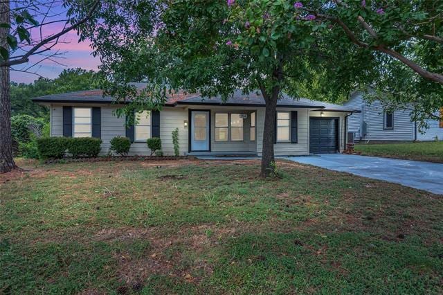 704 Vine St in Euless, TX - Building Photo - Building Photo