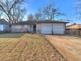 606 Elmwood Dr in Edmond, OK - Building Photo