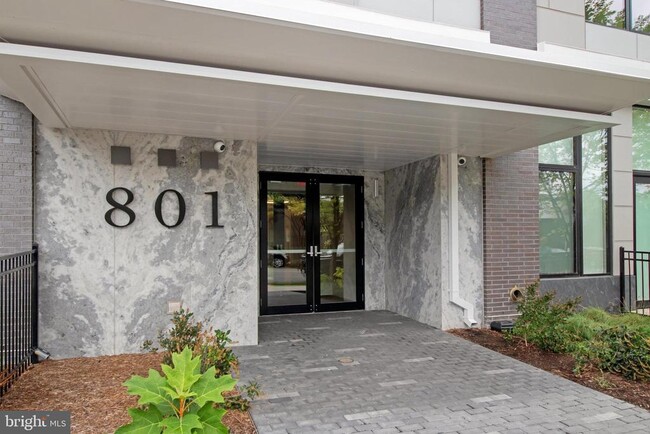 801 N Fairfax St in Alexandria, VA - Building Photo - Building Photo