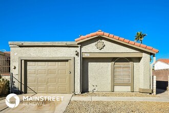 2389 Los Feliz St in Las Vegas, NV - Building Photo - Building Photo