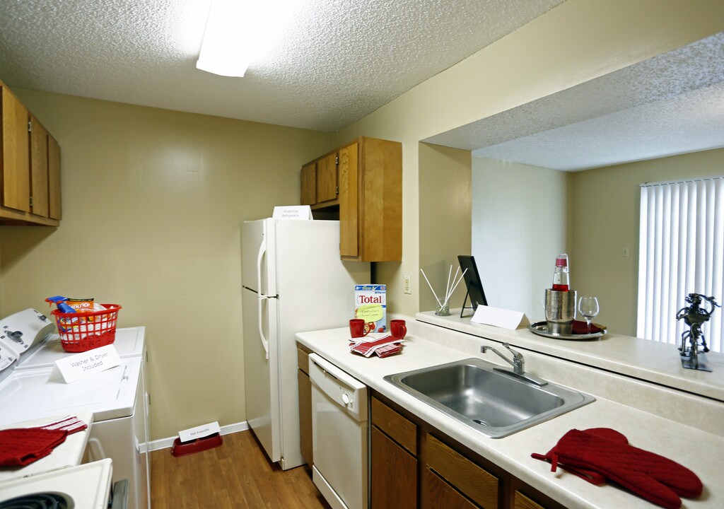 Bartlett Crossing Apartments Memphis, TN Apartments