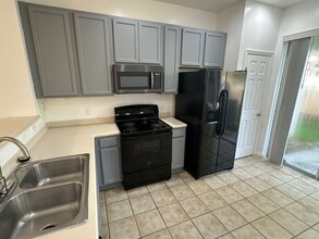 2674 Mayaguana St in Kissimmee, FL - Building Photo - Building Photo