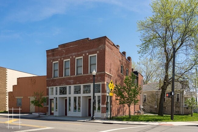 property at 225 E 5th Ave