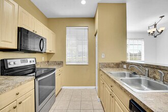 1213 Lucaya Dr in Riviera Beach, FL - Building Photo - Building Photo
