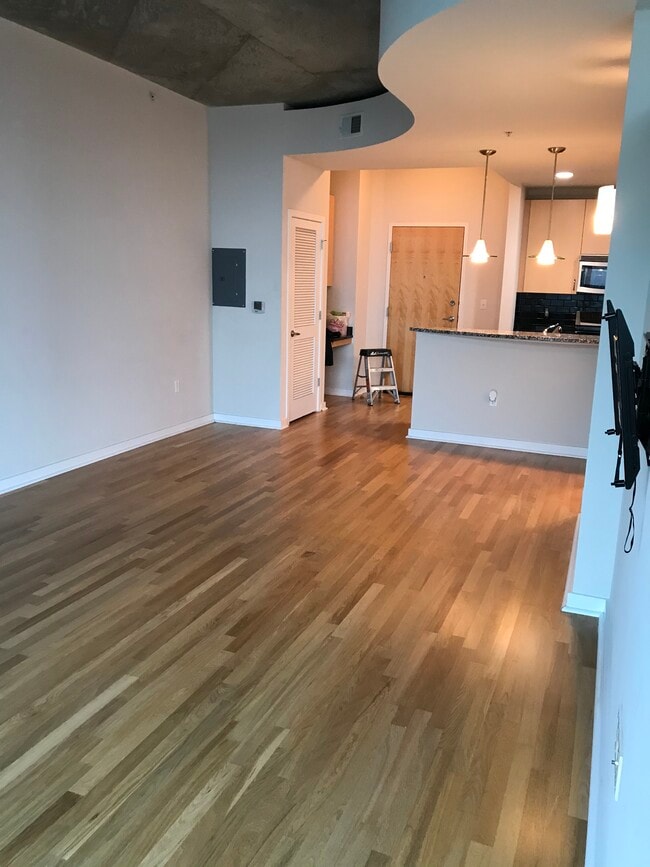 property at 400 W Peachtree St NW